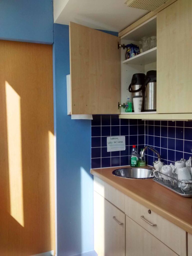 Small kitchen between Braid and Hermitage Rooms